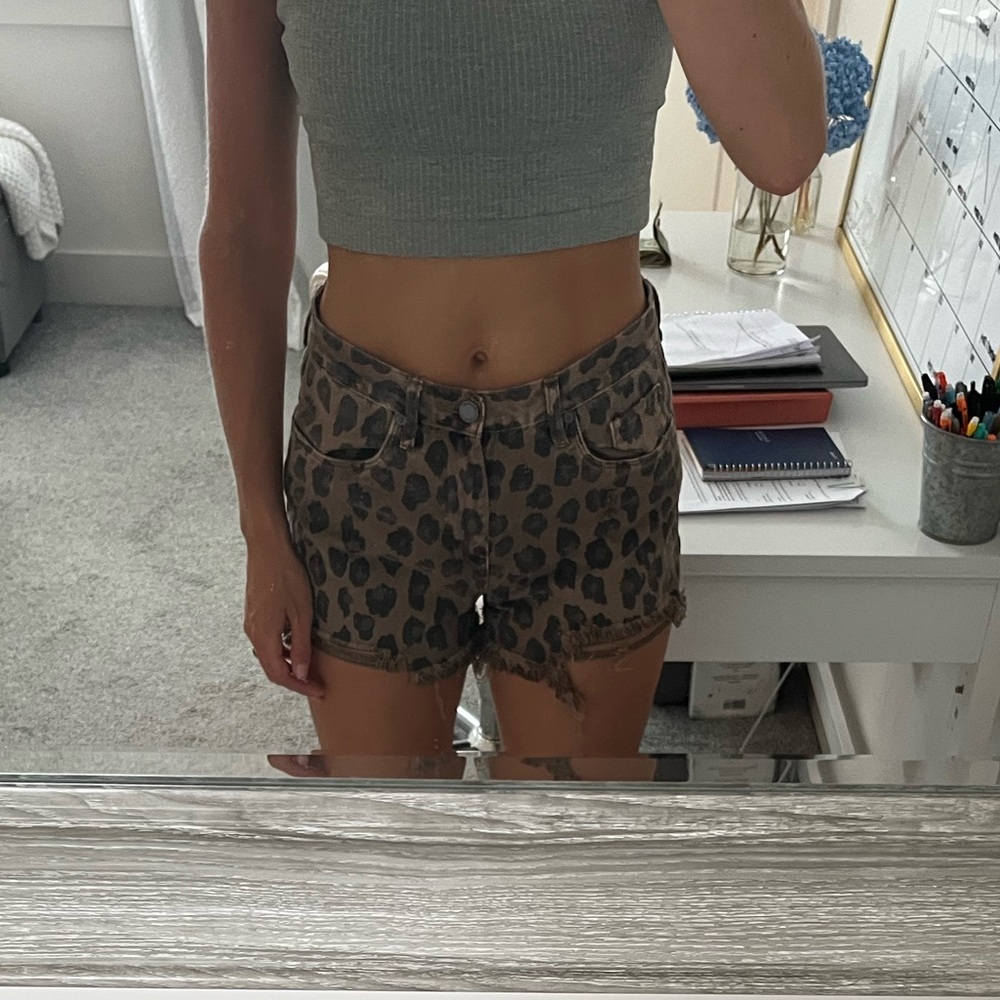 Blank NYC The Barrow shorts